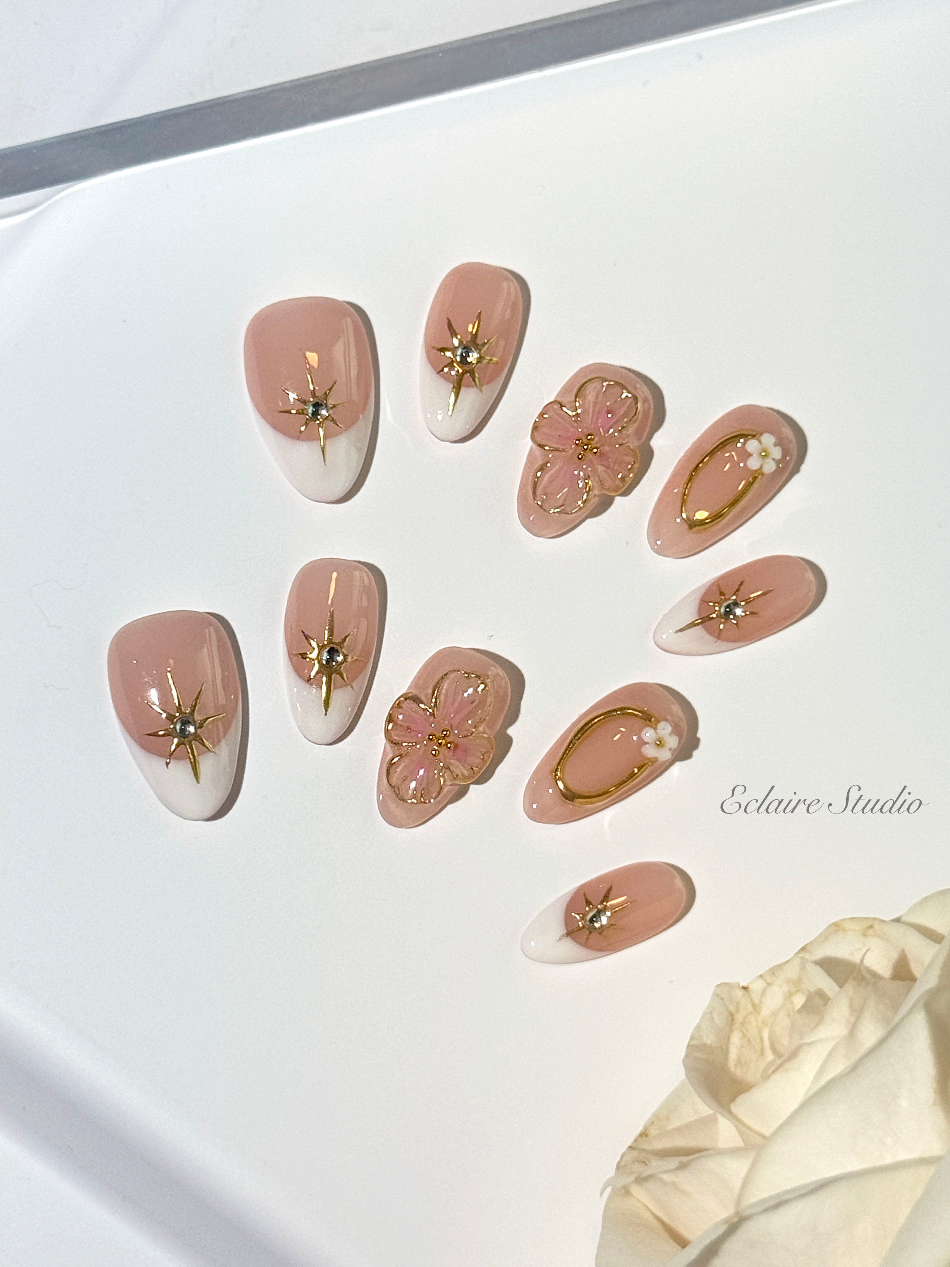Golden Fleur