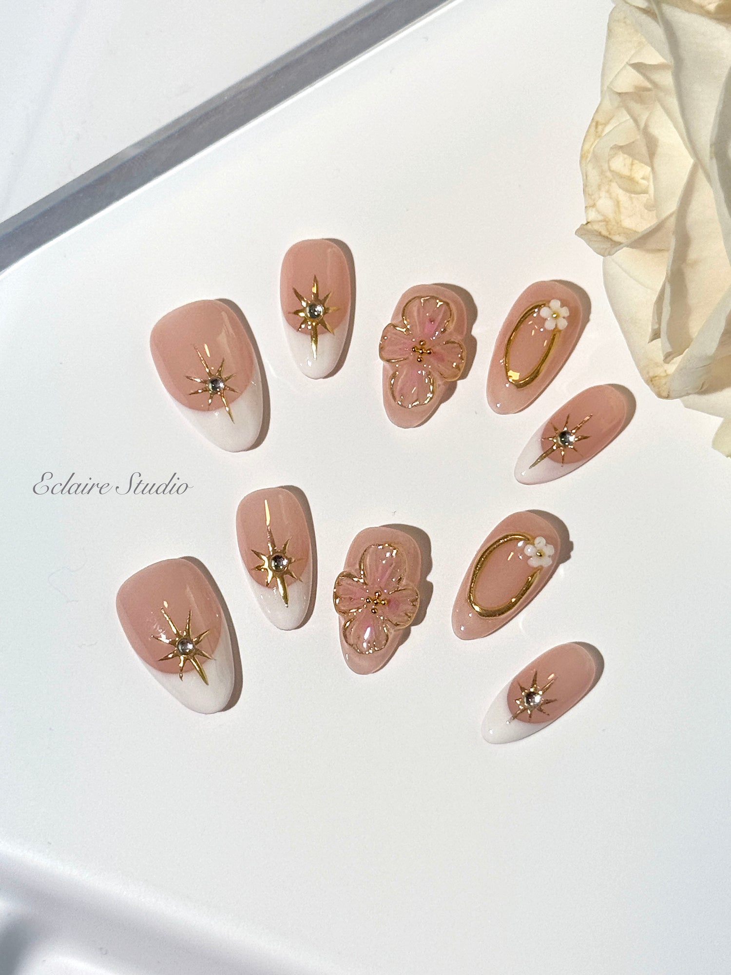 Golden Fleur