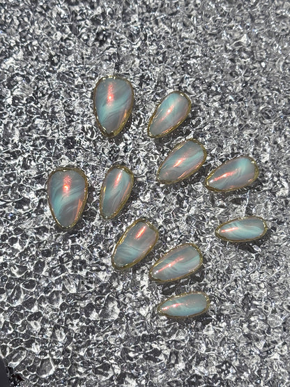 Opaline Aura 💫🐚👑