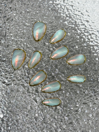 Opaline Aura 💫🐚👑