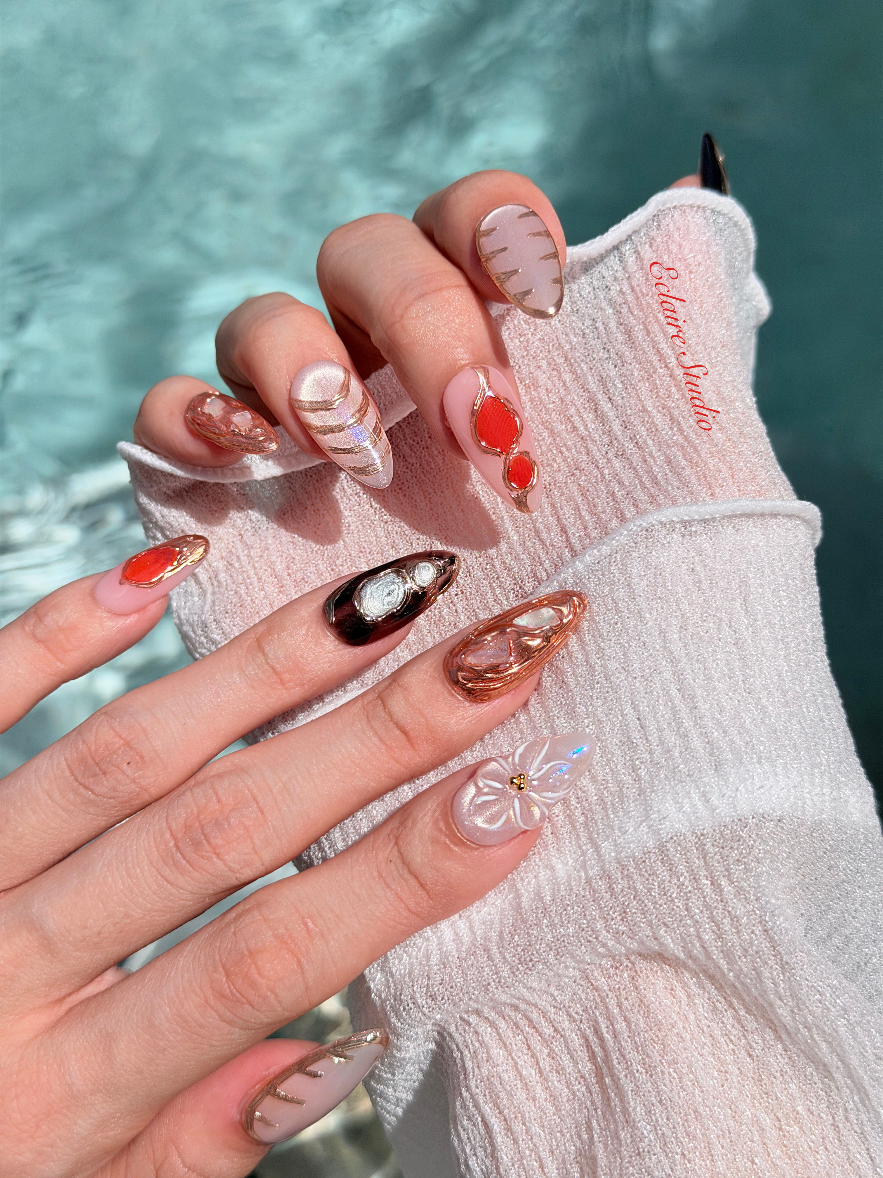 Treasure pearlescent cat-eye press-on nails with gold-bezeled amber, coral, agate and abalone inlays – Éclaire Studio