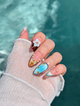 Seabreeze blue-to-amber ombré press-on nails with 3D flowers, pearls and shell French tips – Éclaire Studio